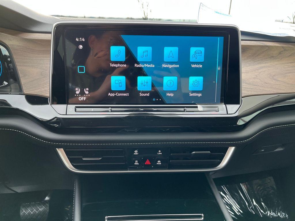 new 2026 Volkswagen Atlas car, priced at $43,579