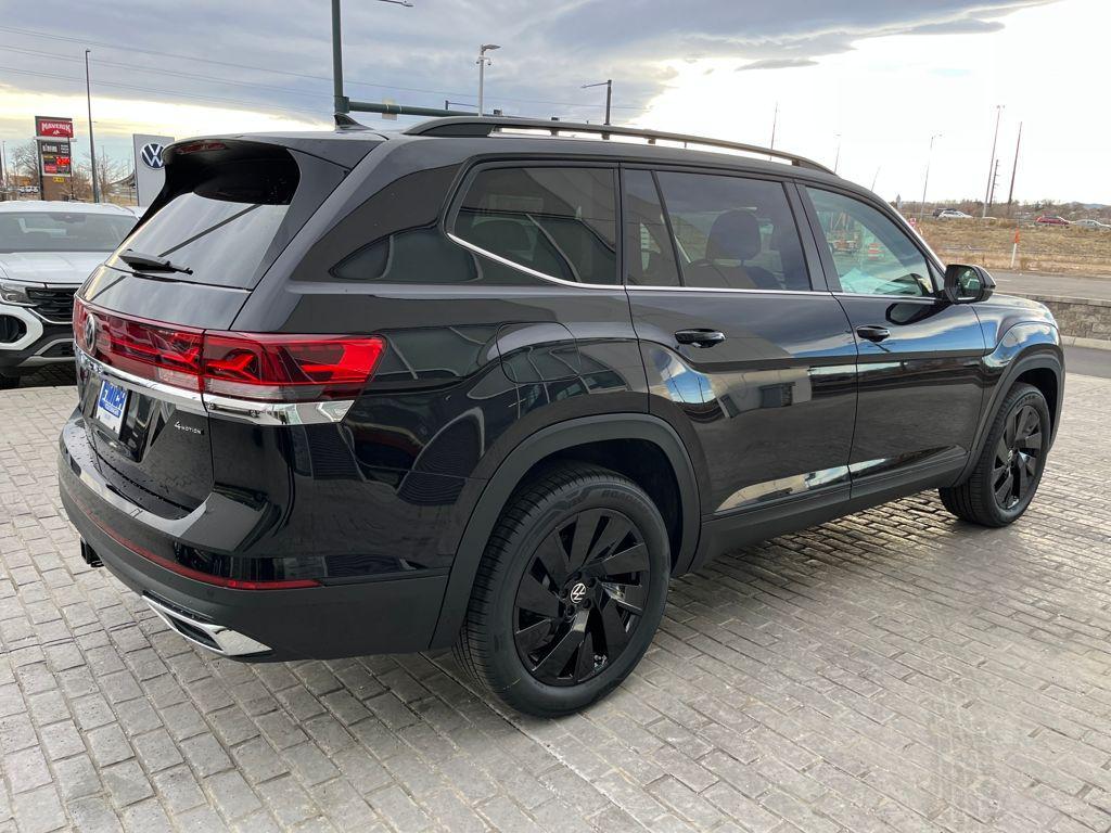 new 2026 Volkswagen Atlas car, priced at $43,579