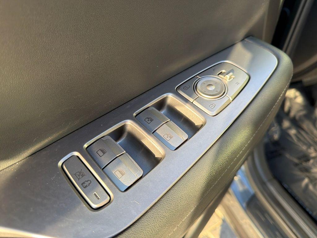 used 2023 Hyundai Palisade car, priced at $29,571