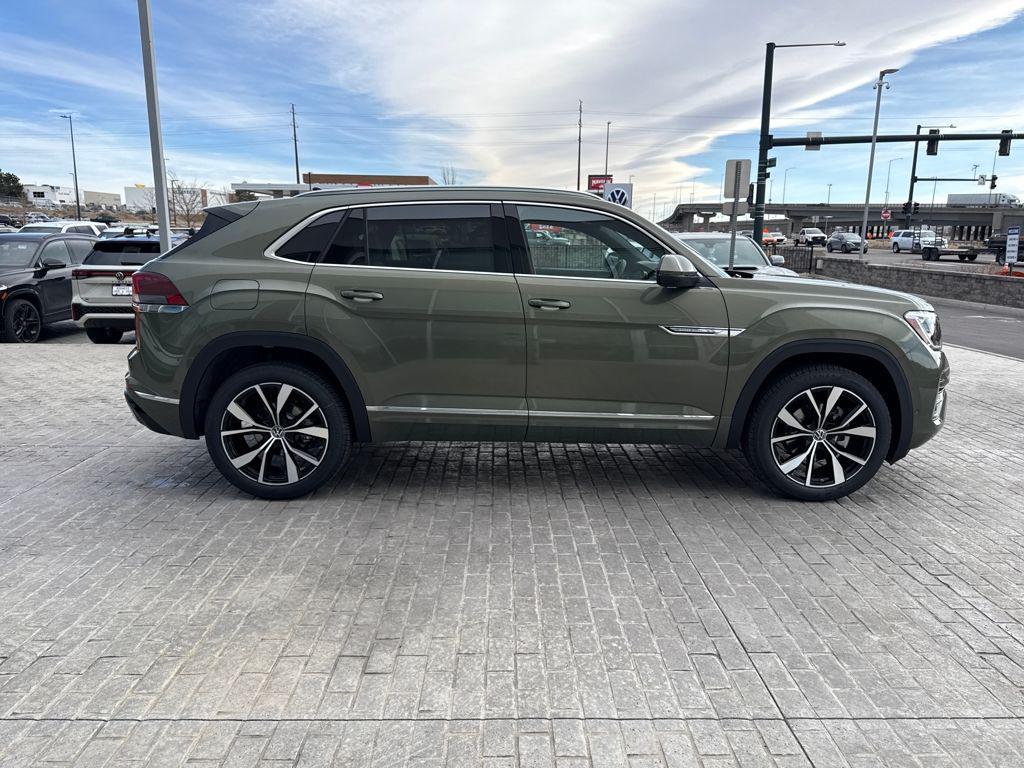 new 2026 Volkswagen Atlas Cross Sport car, priced at $51,434