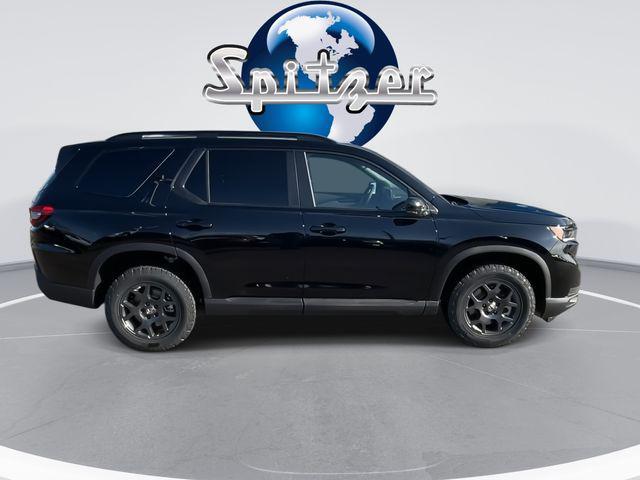 new 2025 Honda Pilot car, priced at $48,292