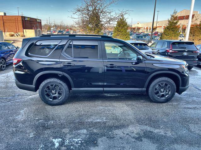 new 2025 Honda Pilot car, priced at $48,292