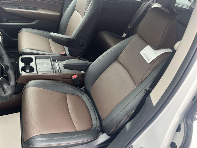 new 2026 Honda Odyssey car, priced at $50,478