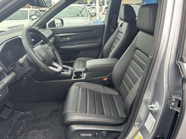 new 2026 Honda CR-V Hybrid car, priced at $39,683