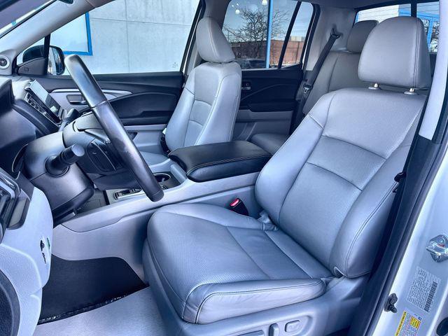 used 2025 Honda Ridgeline car, priced at $37,724