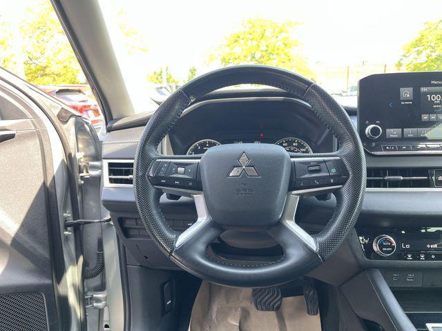 used 2023 Mitsubishi Outlander car, priced at $23,656