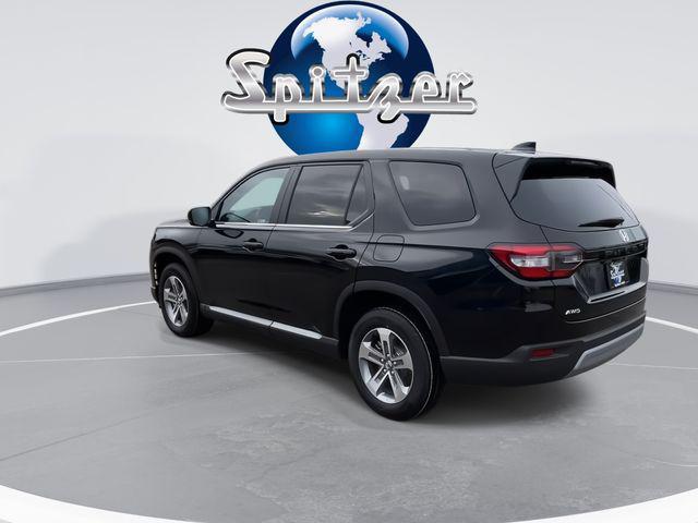 new 2025 Honda Pilot car, priced at $44,915
