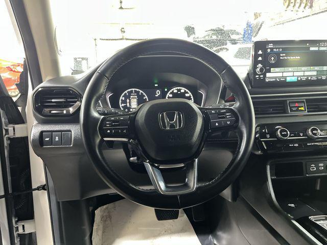 used 2025 Honda Pilot car, priced at $45,212