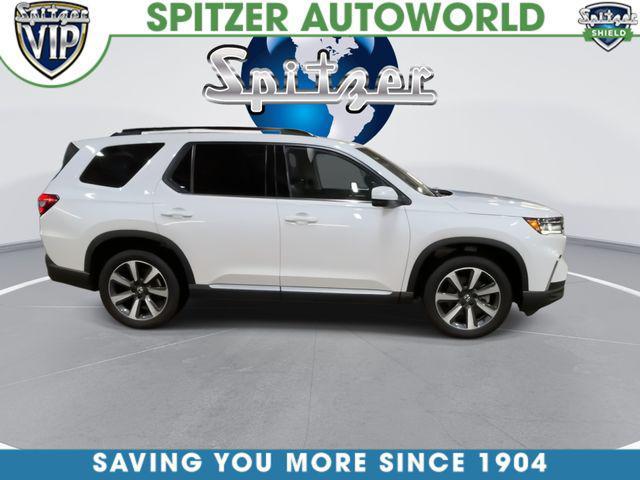 used 2025 Honda Pilot car, priced at $45,212