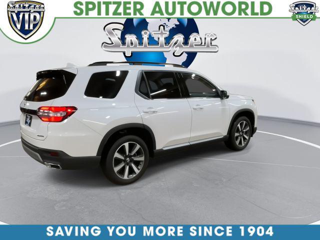 used 2025 Honda Pilot car, priced at $45,212