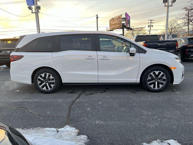 new 2026 Honda Odyssey car, priced at $43,164