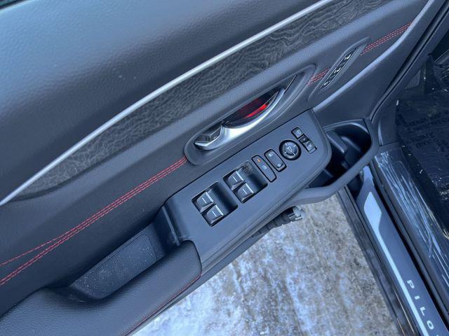 new 2026 Honda Pilot car, priced at $52,643