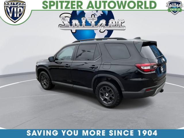 used 2025 Honda Pilot car, priced at $45,513