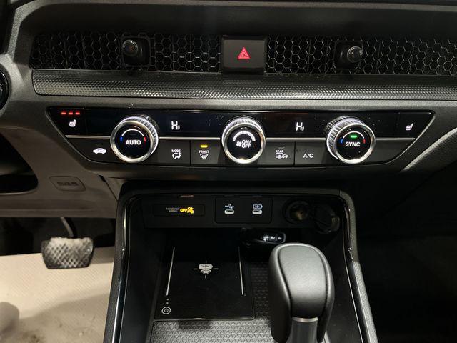 new 2026 Honda CR-V Hybrid car, priced at $40,115