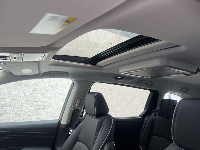 new 2026 Honda Odyssey car, priced at $46,433