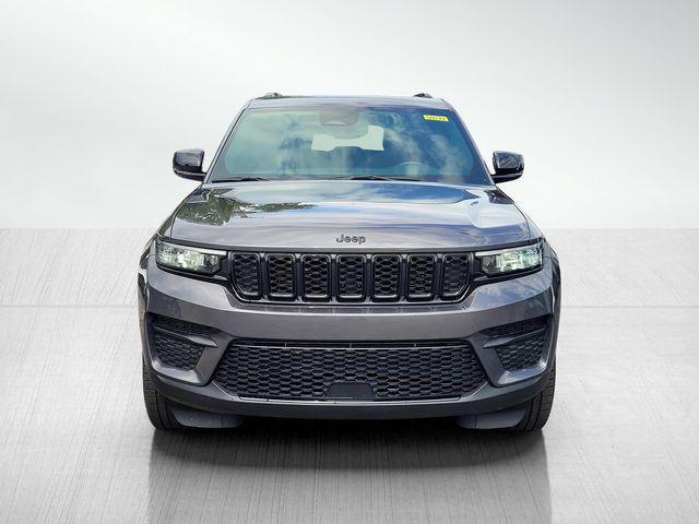 used 2022 Jeep Grand Cherokee car, priced at $25,200