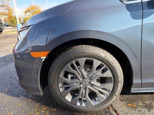 new 2026 Honda Odyssey car, priced at $47,153