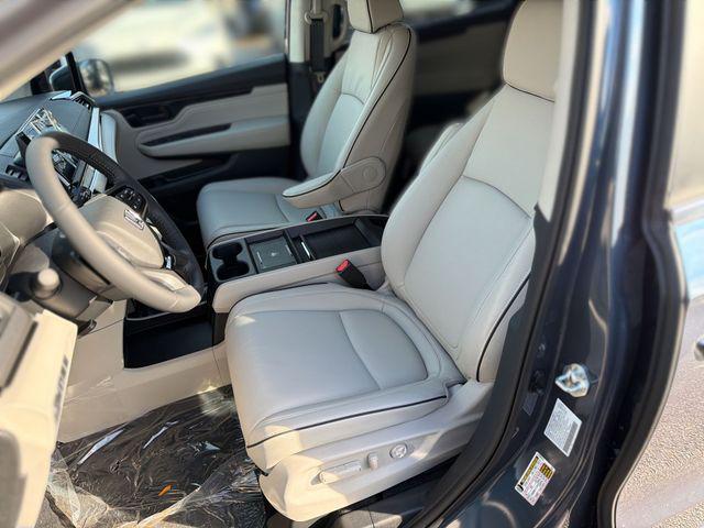 new 2026 Honda Odyssey car, priced at $47,153