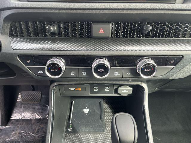 new 2026 Honda CR-V Hybrid car, priced at $38,332