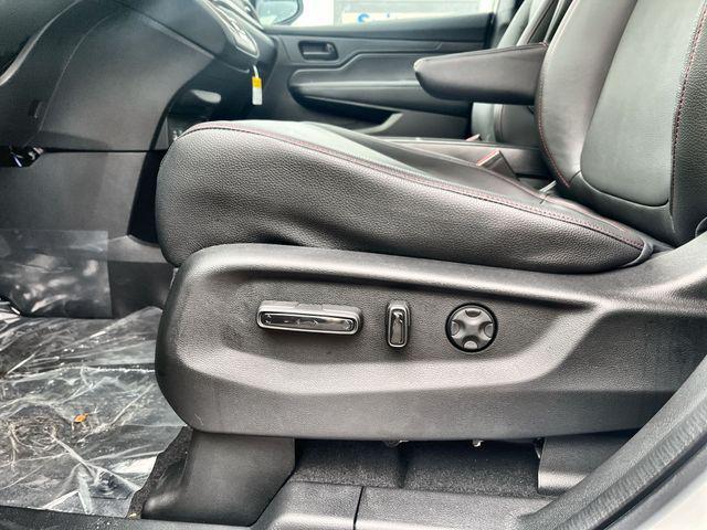 new 2026 Honda Odyssey car, priced at $43,974