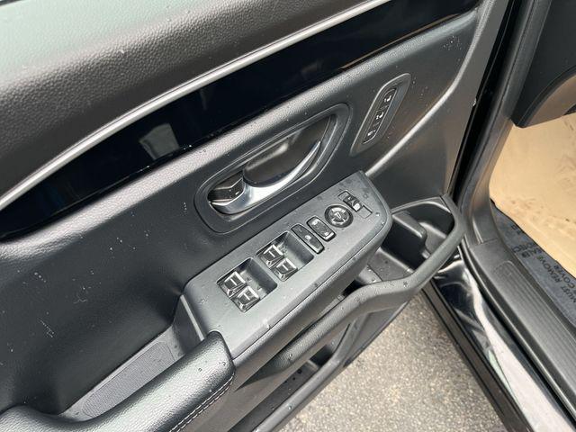 used 2025 Honda Pilot car, priced at $46,000