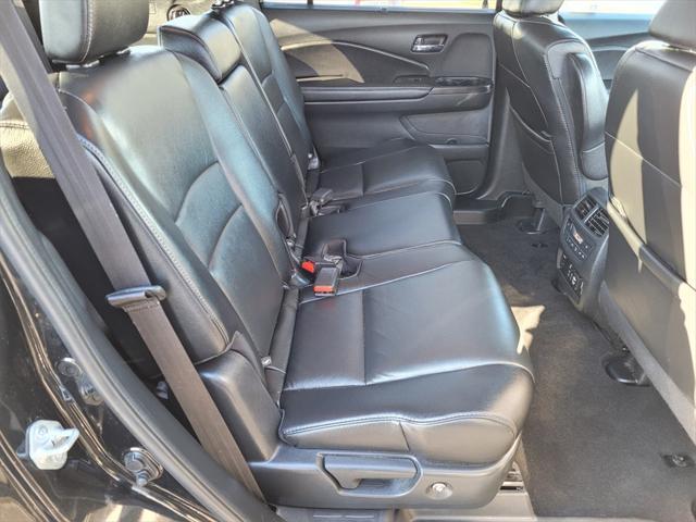 used 2022 Honda Pilot car, priced at $31,917
