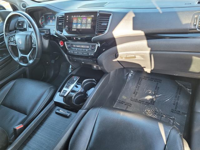 used 2022 Honda Pilot car, priced at $31,917