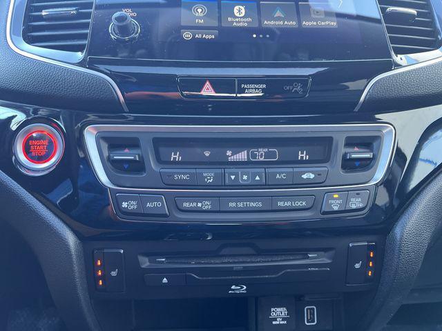 used 2022 Honda Pilot car, priced at $31,917