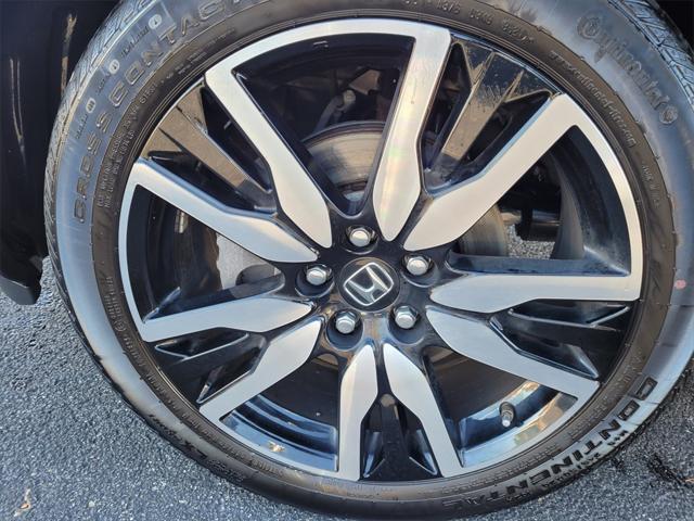 used 2022 Honda Pilot car, priced at $31,917