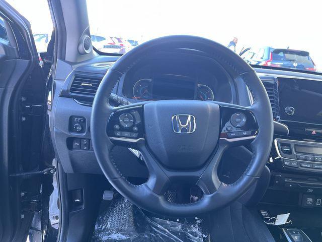 used 2022 Honda Pilot car, priced at $31,917