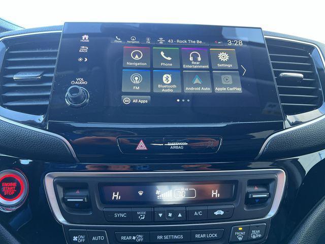 used 2022 Honda Pilot car, priced at $31,917