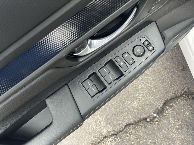 new 2026 Honda CR-V Hybrid car, priced at $40,015