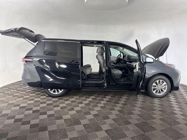 used 2025 Toyota Sienna car, priced at $39,399