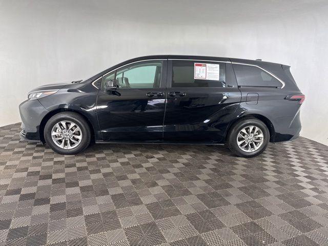 used 2025 Toyota Sienna car, priced at $39,399