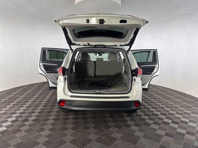 used 2018 Toyota Highlander car, priced at $16,199