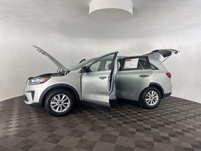 used 2019 Kia Sorento car, priced at $16,799