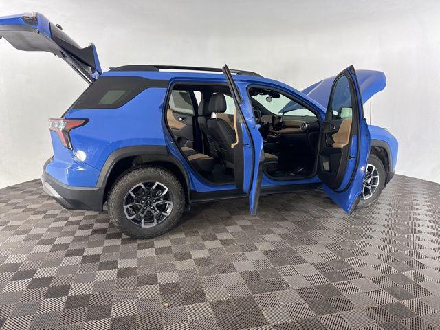 used 2025 Chevrolet Equinox car, priced at $31,999