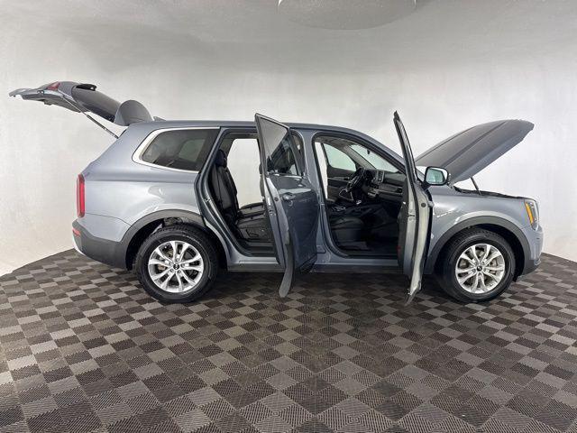 used 2020 Kia Telluride car, priced at $13,899