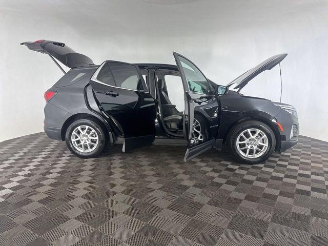 used 2024 Chevrolet Equinox car, priced at $19,299