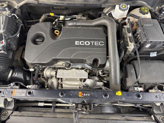 used 2021 Chevrolet Equinox car, priced at $15,499