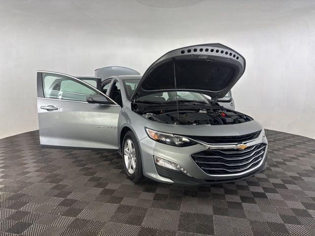 used 2024 Chevrolet Malibu car, priced at $17,899