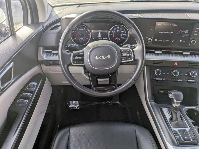 used 2024 Kia Carnival car, priced at $26,894