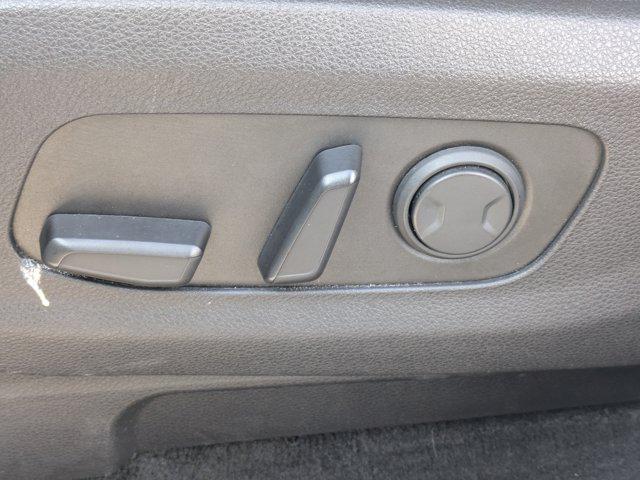 used 2024 Kia Carnival car, priced at $26,894