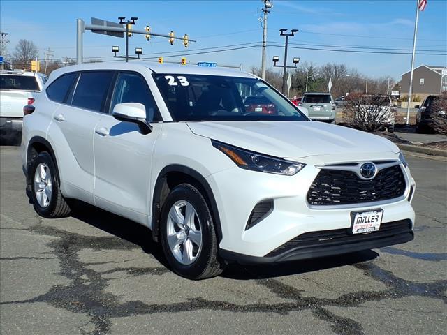 used 2023 Toyota Highlander car, priced at $33,450