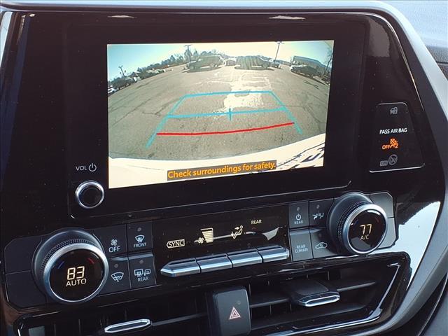 used 2023 Toyota Highlander car, priced at $33,450