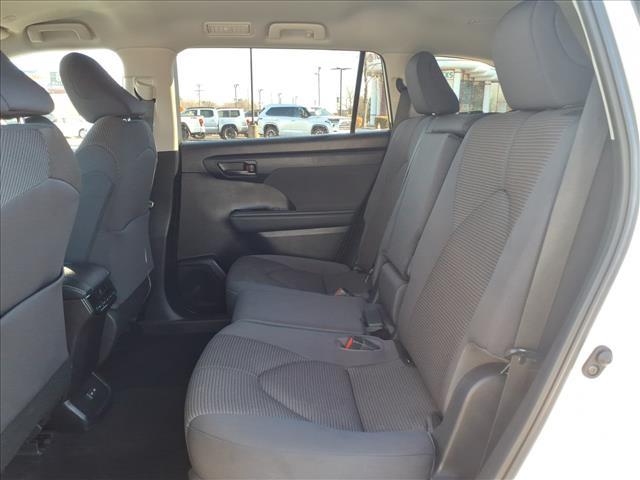 used 2023 Toyota Highlander car, priced at $33,450