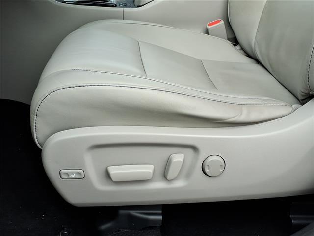 used 2015 Toyota Highlander car, priced at $16,250