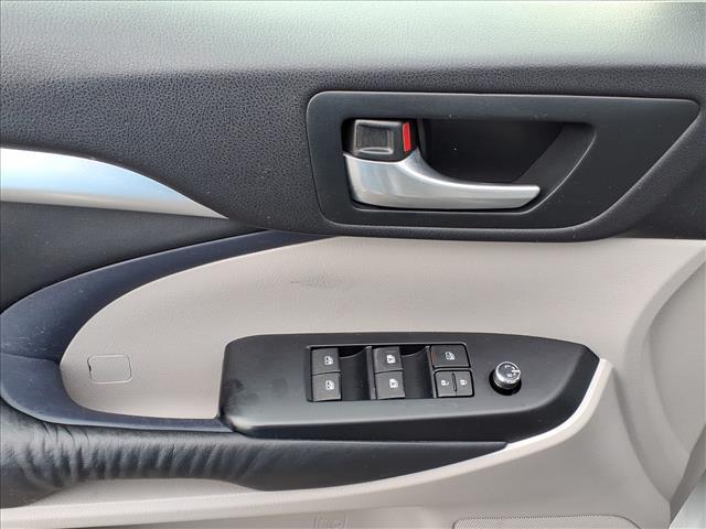 used 2015 Toyota Highlander car, priced at $16,250