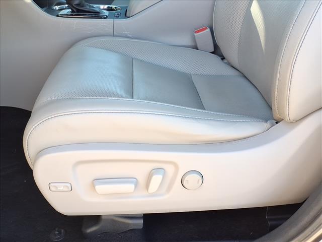 used 2017 Toyota Highlander Hybrid car, priced at $20,375