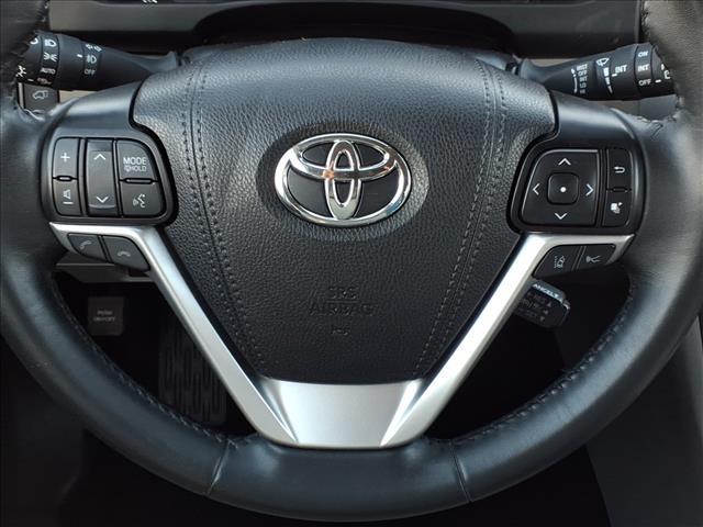 used 2019 Toyota Highlander car, priced at $30,944